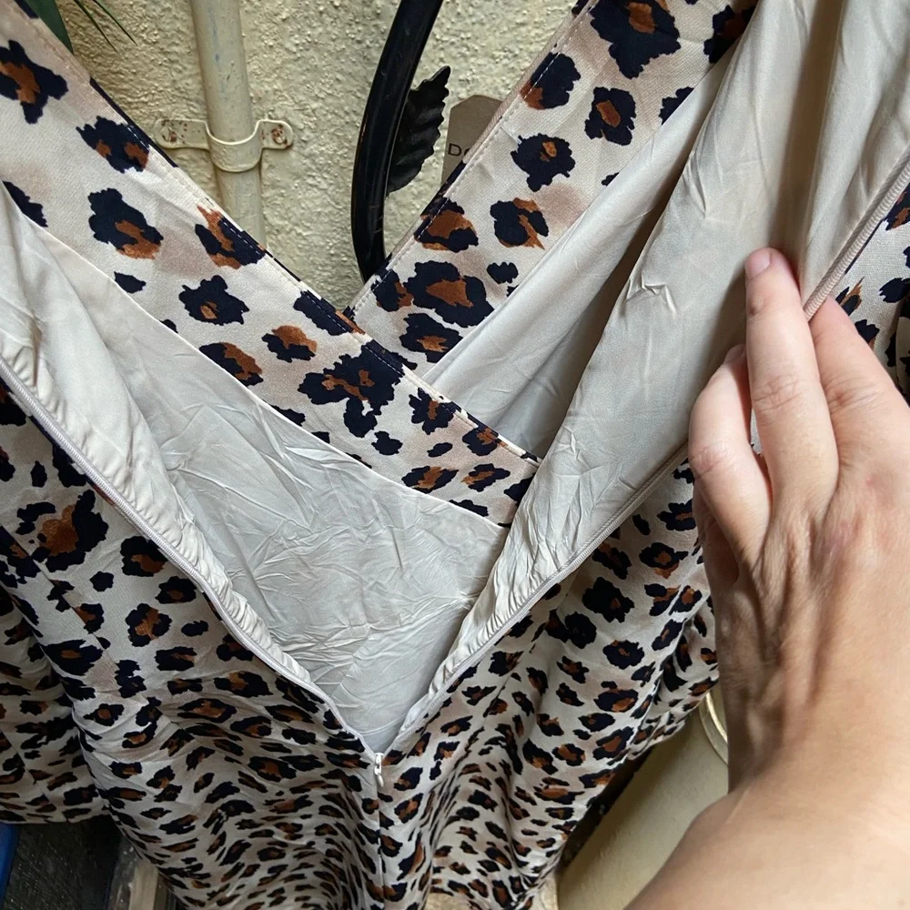 Animal Print Dress. Size - M - Picture 12 of 15